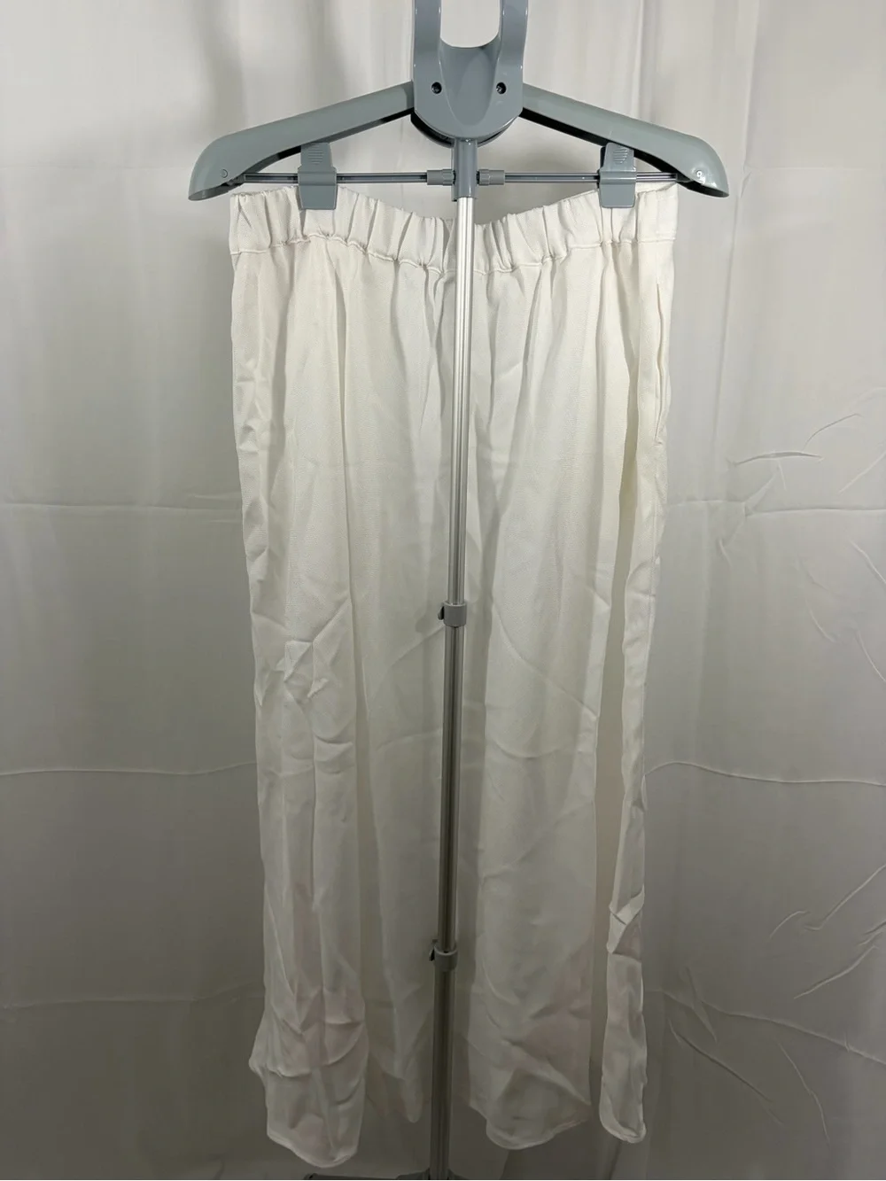 Liz Claiborne •brand liz